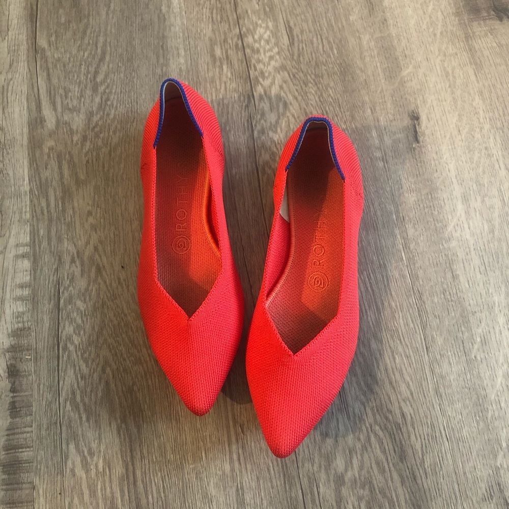Rothys flame point